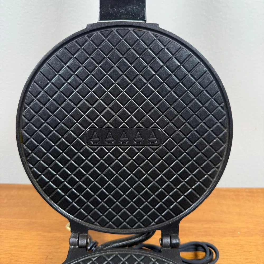 Vitantonio Waffle Coner Waffle Cone Maker 700 NS Vintage Waffle Coner TESTED